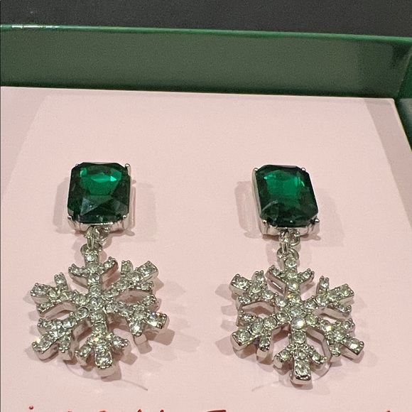 Betsey Johnson | Crystal Snowflake Earrings w/ Emerald Green Gem - Picture 6 of 7